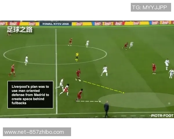 南京羽毛球队与成都羽毛球队赛后复盘分析比赛经验与战术调整